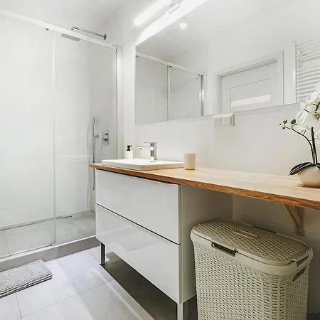 Luksus W Centrum 4 Balkony I Parking Apartament